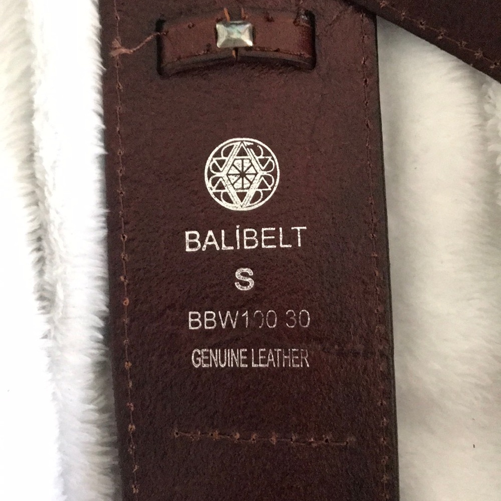 BaliBelt Leather Belt - Picture 3 of 3